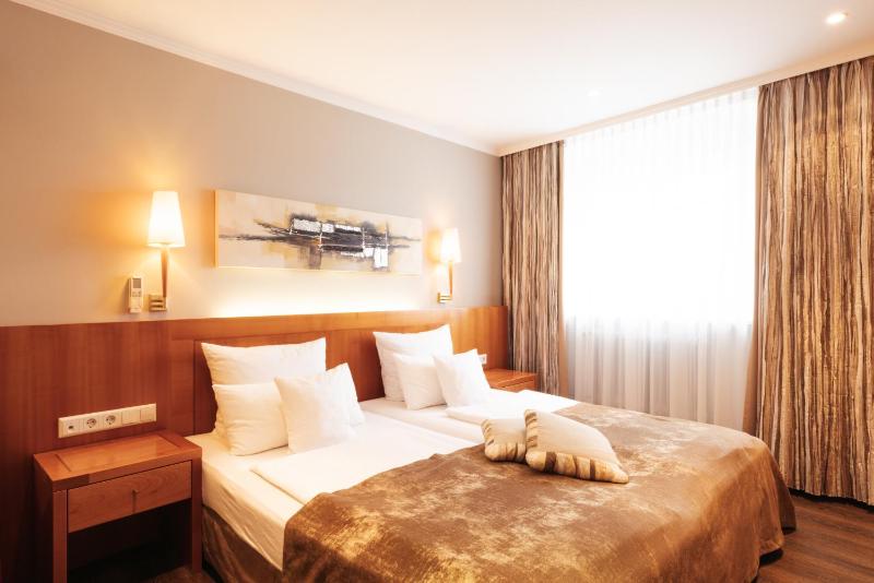 Double Room image 1