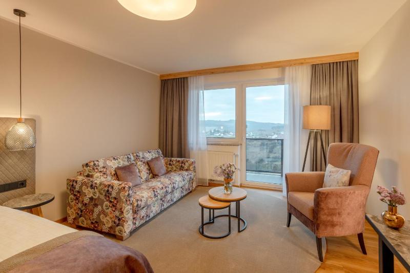 Deluxe Double Room image 4