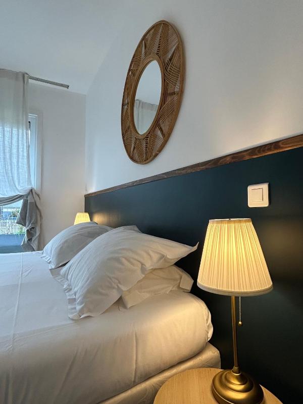 Superior Double Room with Terrace image 1