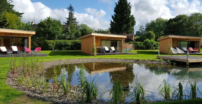 Garden Room with Hot Tub - Stiperstones image 4