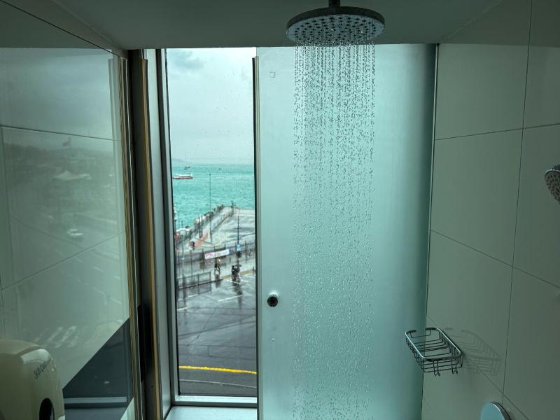 King Suite with Sea View image 1