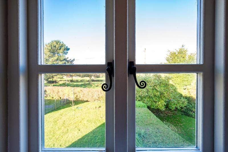 Wheelwrights Cottage - image 16