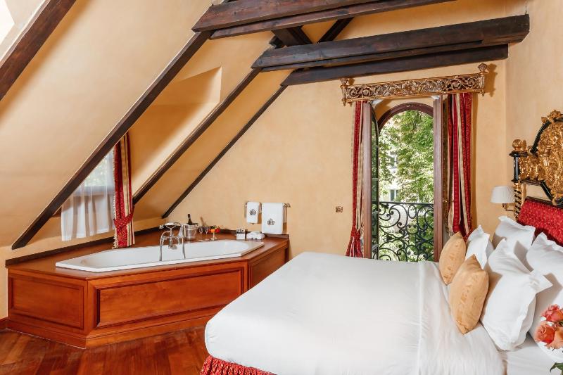 Tower Suite image 3