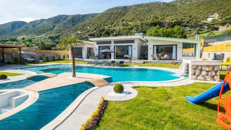 3 bedroom Luxury Villa in Saribelen - image 3