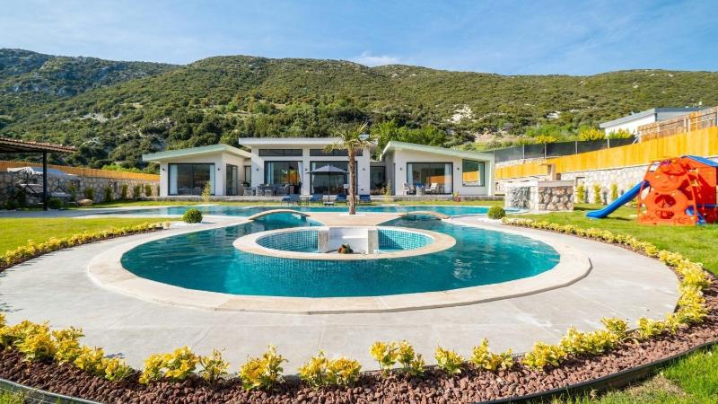 3 bedroom Luxury Villa in Saribelen - image 21