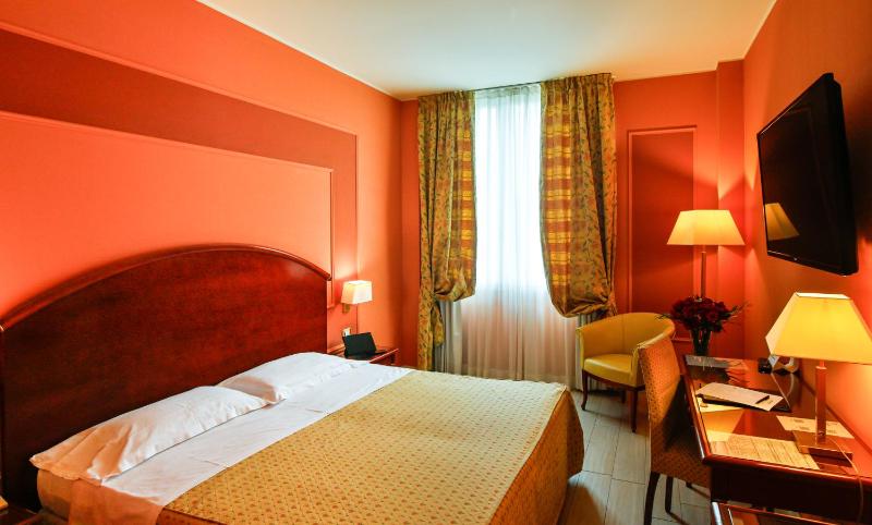 Comfort Double or Twin Room image 4