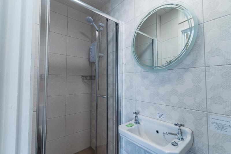 Single Room image 2