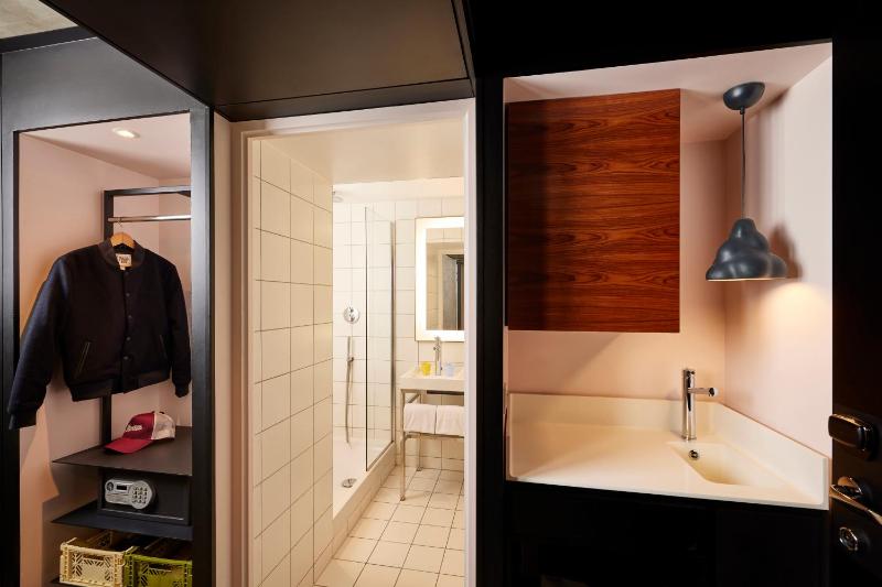 XXL Mama Family Room image 4