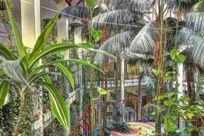 Benalbeach Relaxing Garden View Studio - image 7