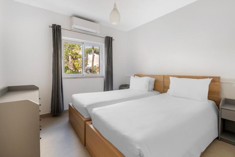 Standard Three-Bedroom Apartment image 3