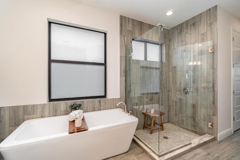 Luxurious 4BR3BA at Waterfront Villa Blue Lagoon - image 20