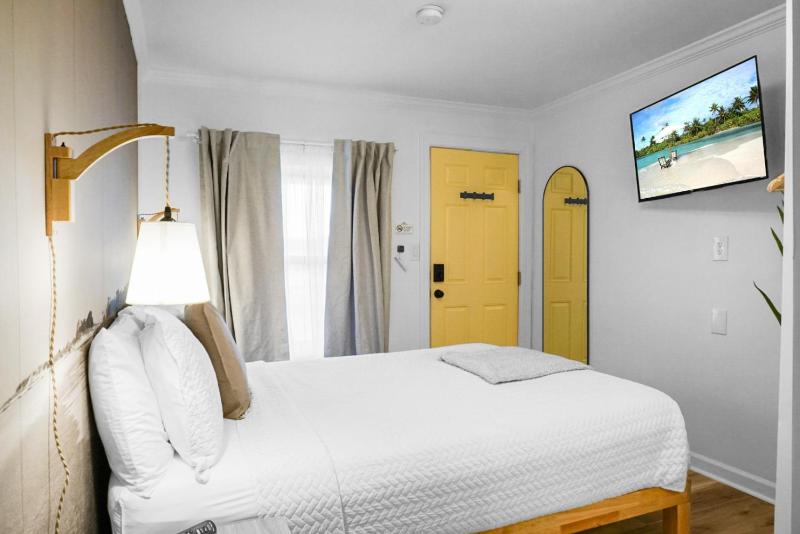 The Boardwalk Inn - image 13
