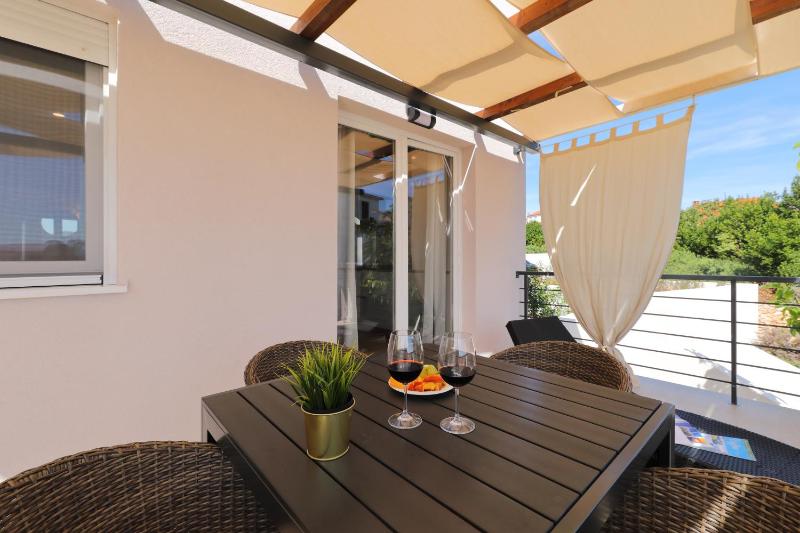 Two-Bedroom Apartment with Balcony image 2
