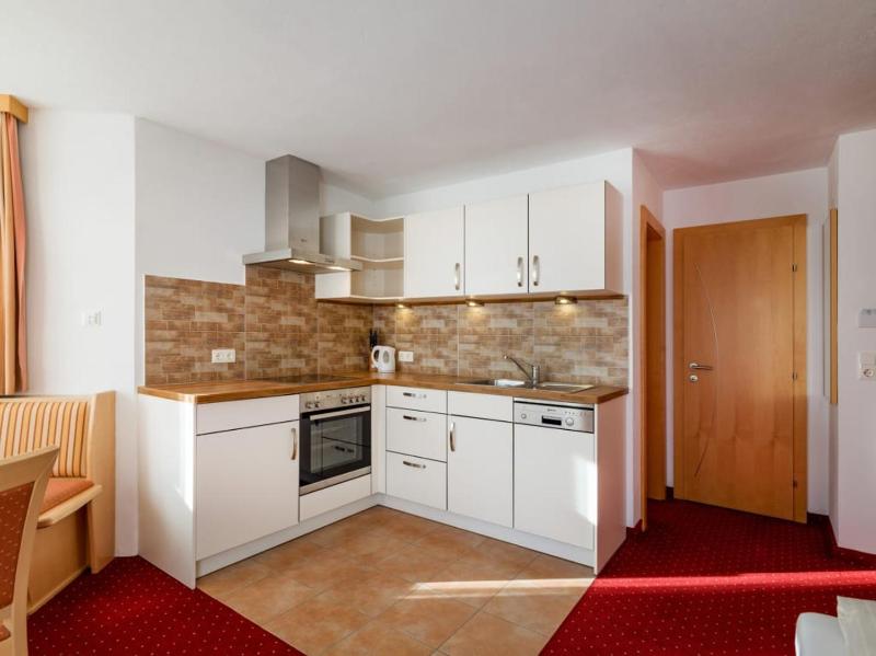 Superior Suite image 1