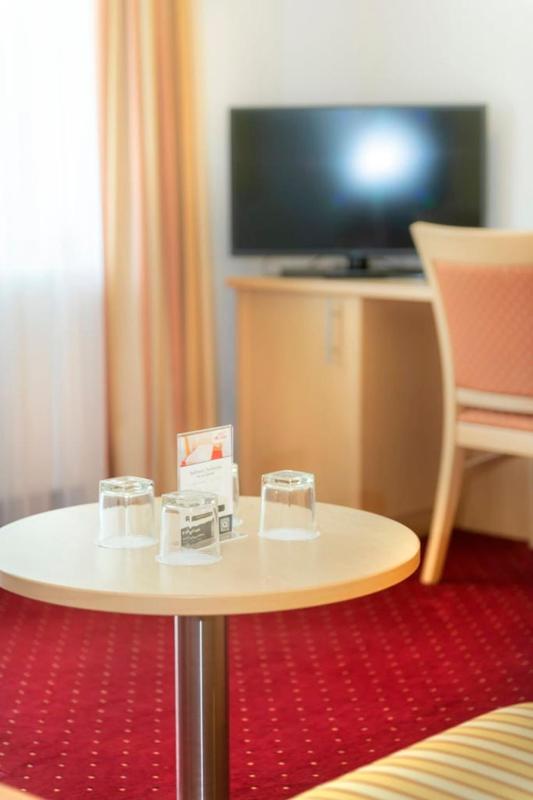 Junior Suite image 2