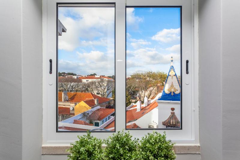 Bright Visconde Apartment - image 7