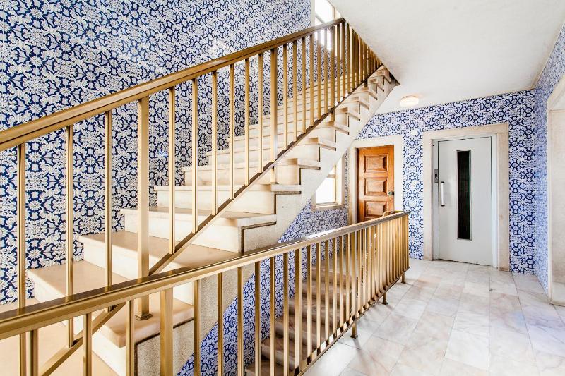 Bright Visconde Apartment - image 20