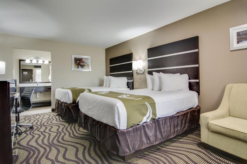 Double Room with Two Double Beds - Upper Floor image 4