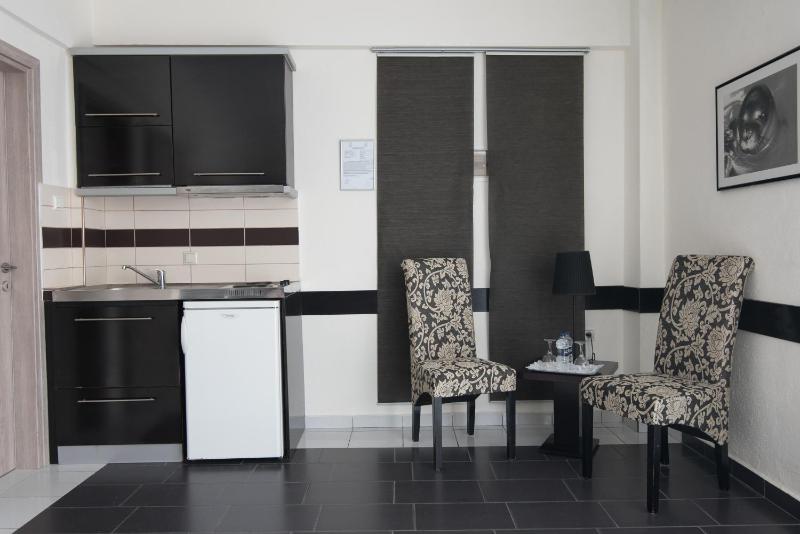 Double Room image 3