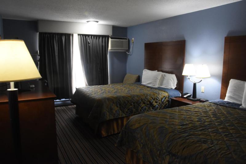 Double Room with Two Double Beds image 3