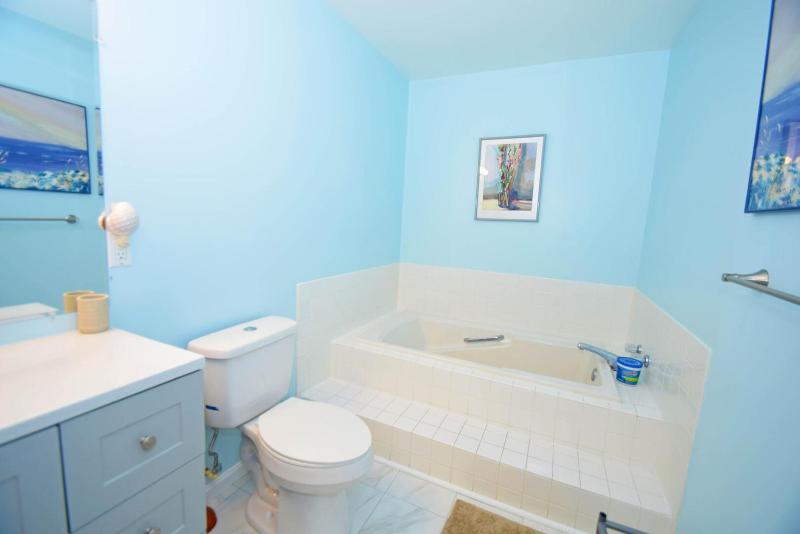 Two-Bedroom Apartment image 4