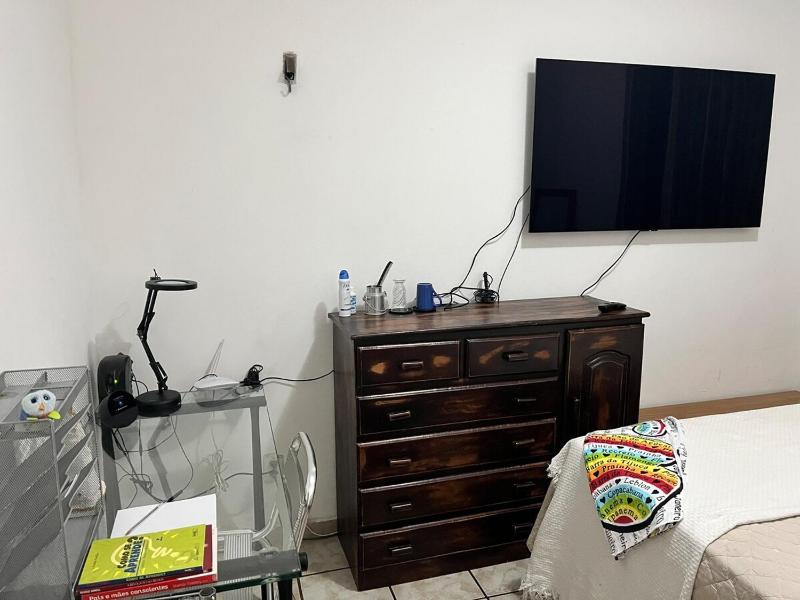 Quarto de Casal em Apto no Centro - só o quarto de casal - apto compartilhado - image 4