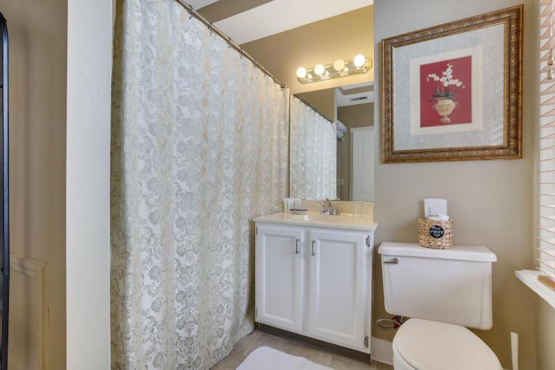 Double Room with Private Bathroom image 3
