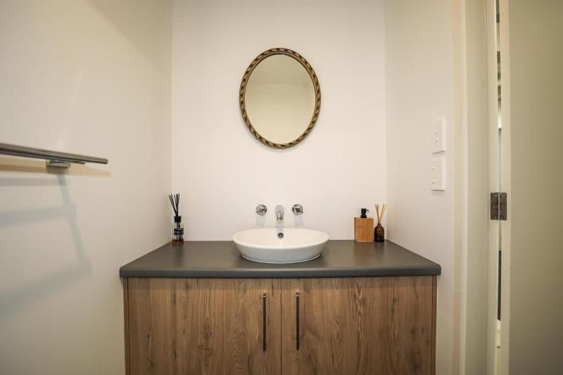 Redwoods Getaway - image 13