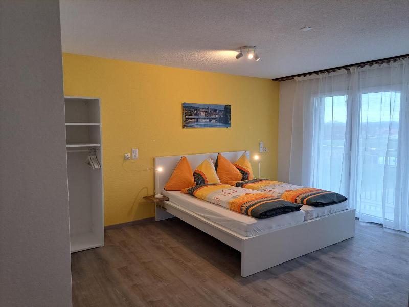 Double Room image 3