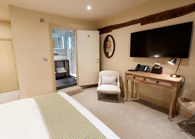 Double Room image 4