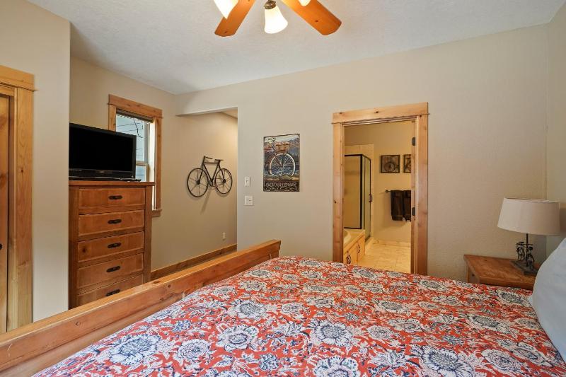 Gorgeous 6BR - image 19