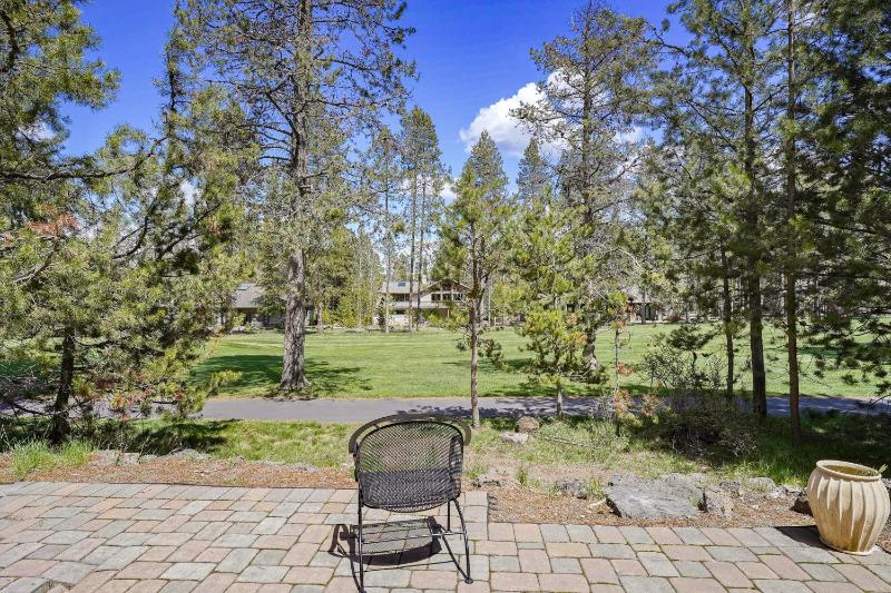 Gorgeous 6BR - image 10