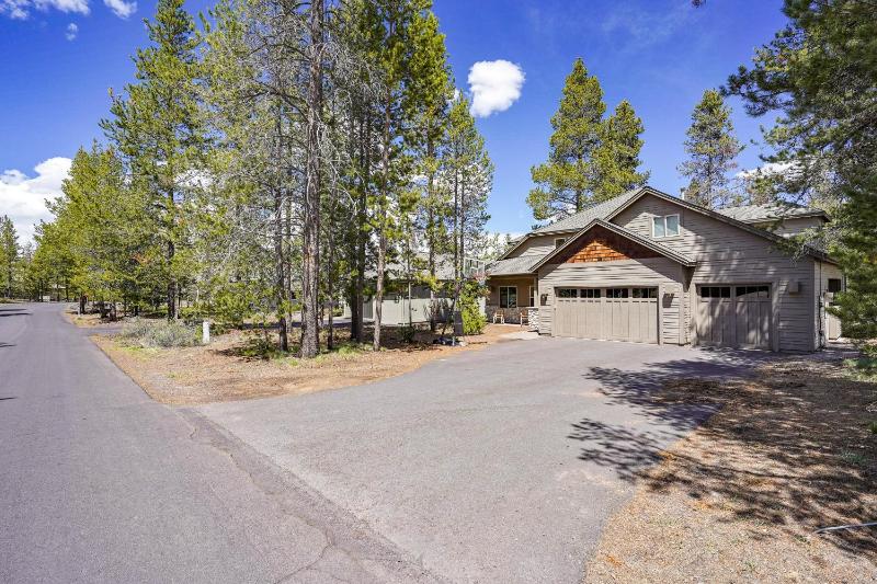 Gorgeous 6BR - image 50