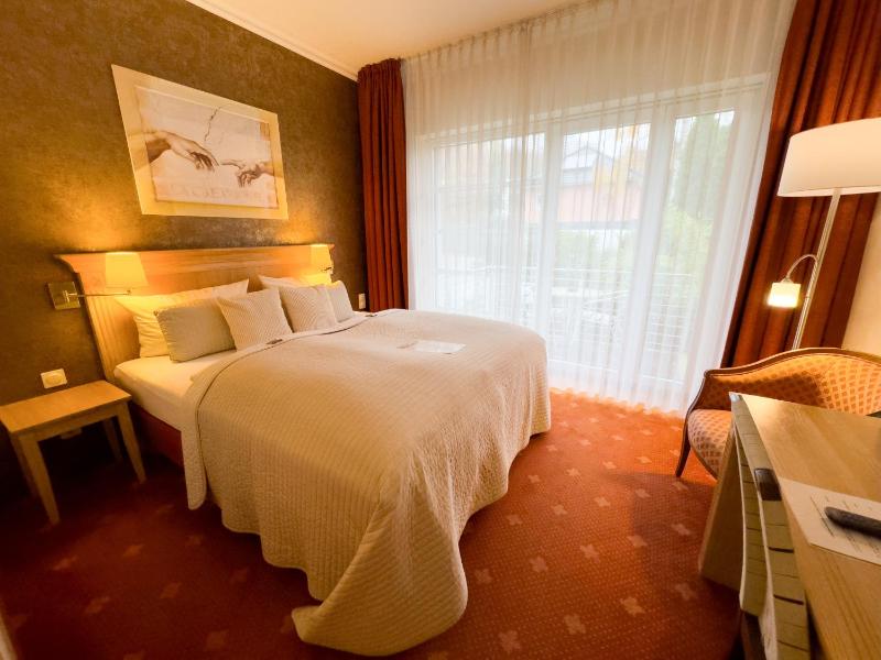 Double Room (1 Adult) image 3