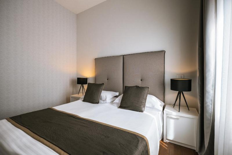 Executive Triple Room image 4
