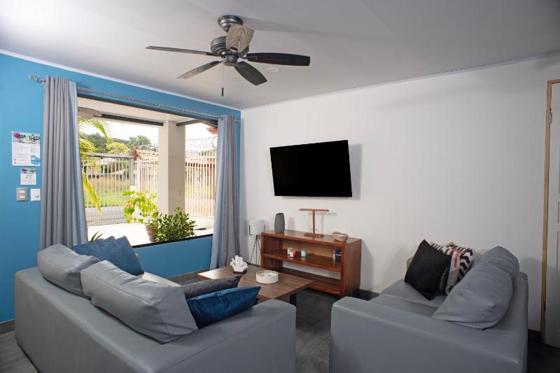 Modern Villa Steps to Nightlife - image 16