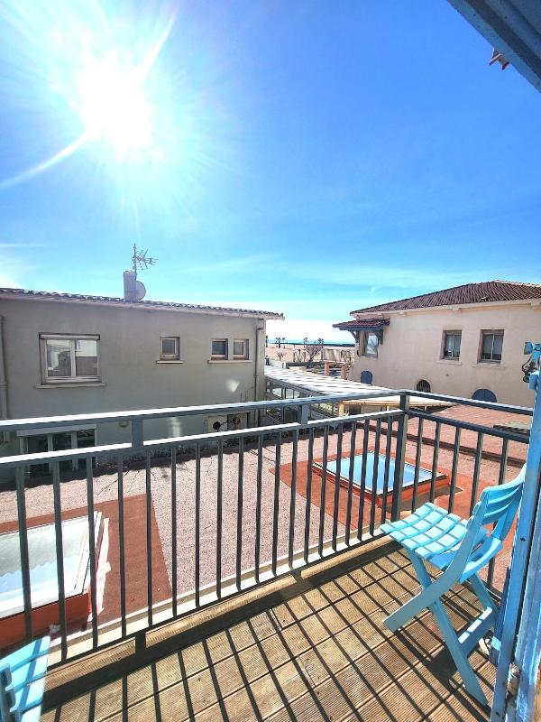 Double Room with Sea View image 1