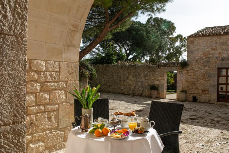 Junior Suite image 2