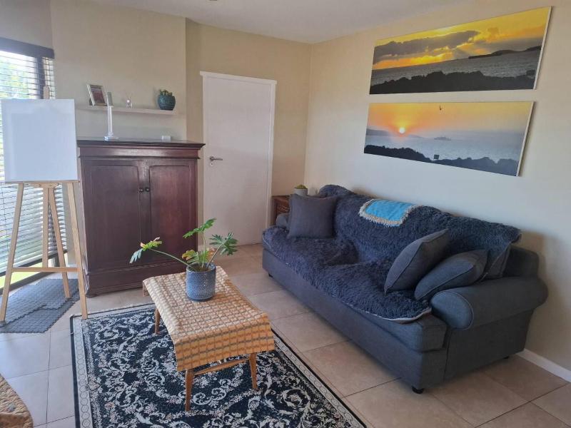 Whispering Waves - Serene Langebaan Getaway with Breathtaking Views - image 10