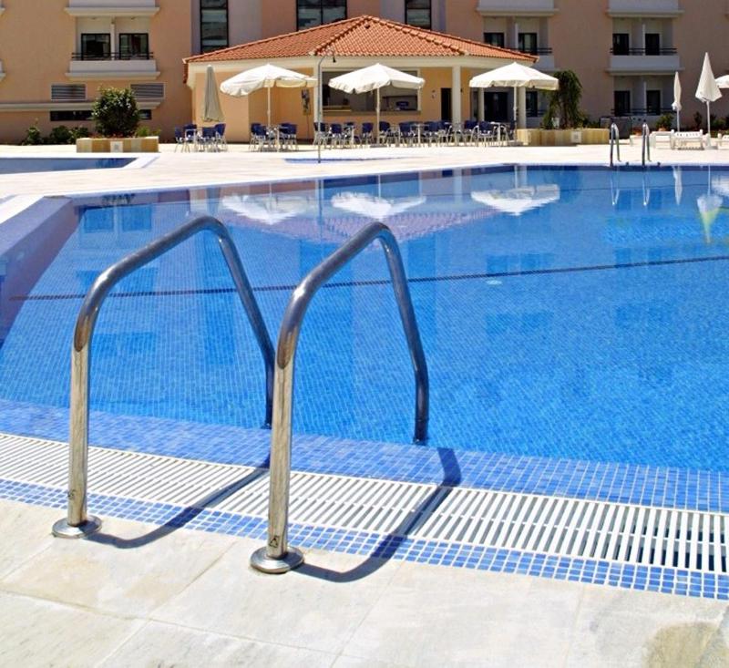 Riviera Hotel - image 29
