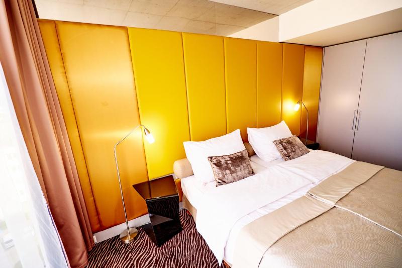 Superior Suite image 4
