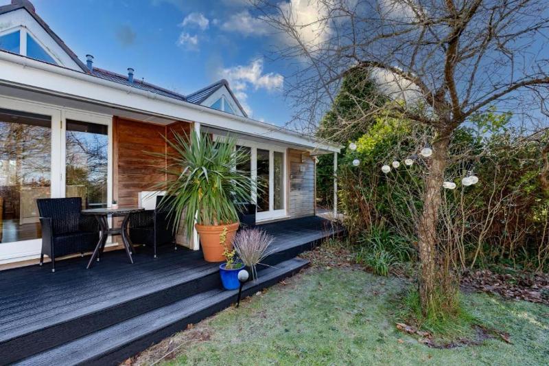 One-Bedroom Apartment with Garden View image 2