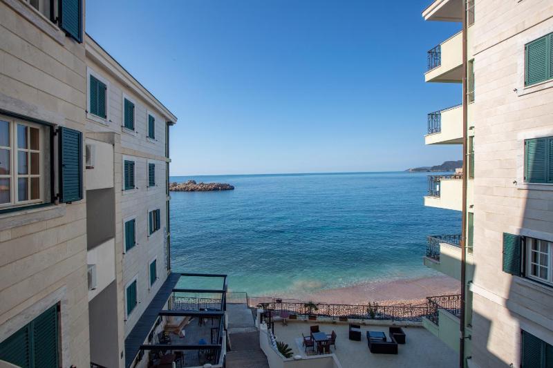 Four-Bedroom Premier Apartment image 3