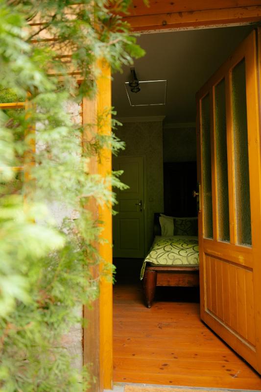 Standard Single Room image 4