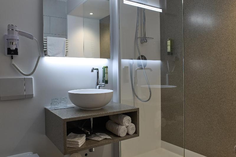 Triple Room image 3
