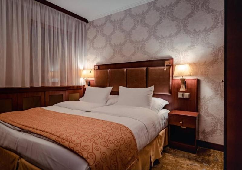 Standard Double or Twin Room image 4