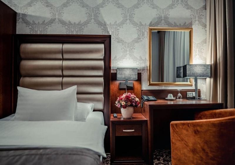 Single Room image 3