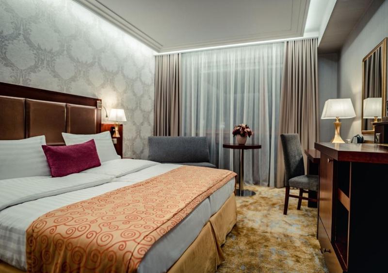Standard Double or Twin Room image 1
