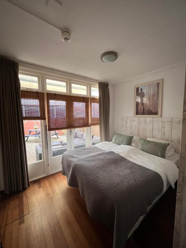 Bed & Breakfast Hotel Zandvoort - image 35