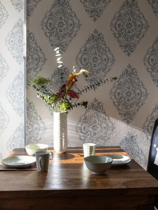 One-Bedroom Apartment with Garden View image 3